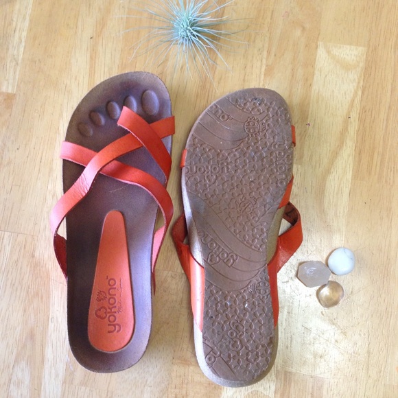 Orange Yokono leather sandals - Picture 2 of 3